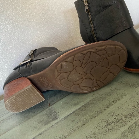 Kork Ease Isa Black Ankle Boot - Picture 4 of 9